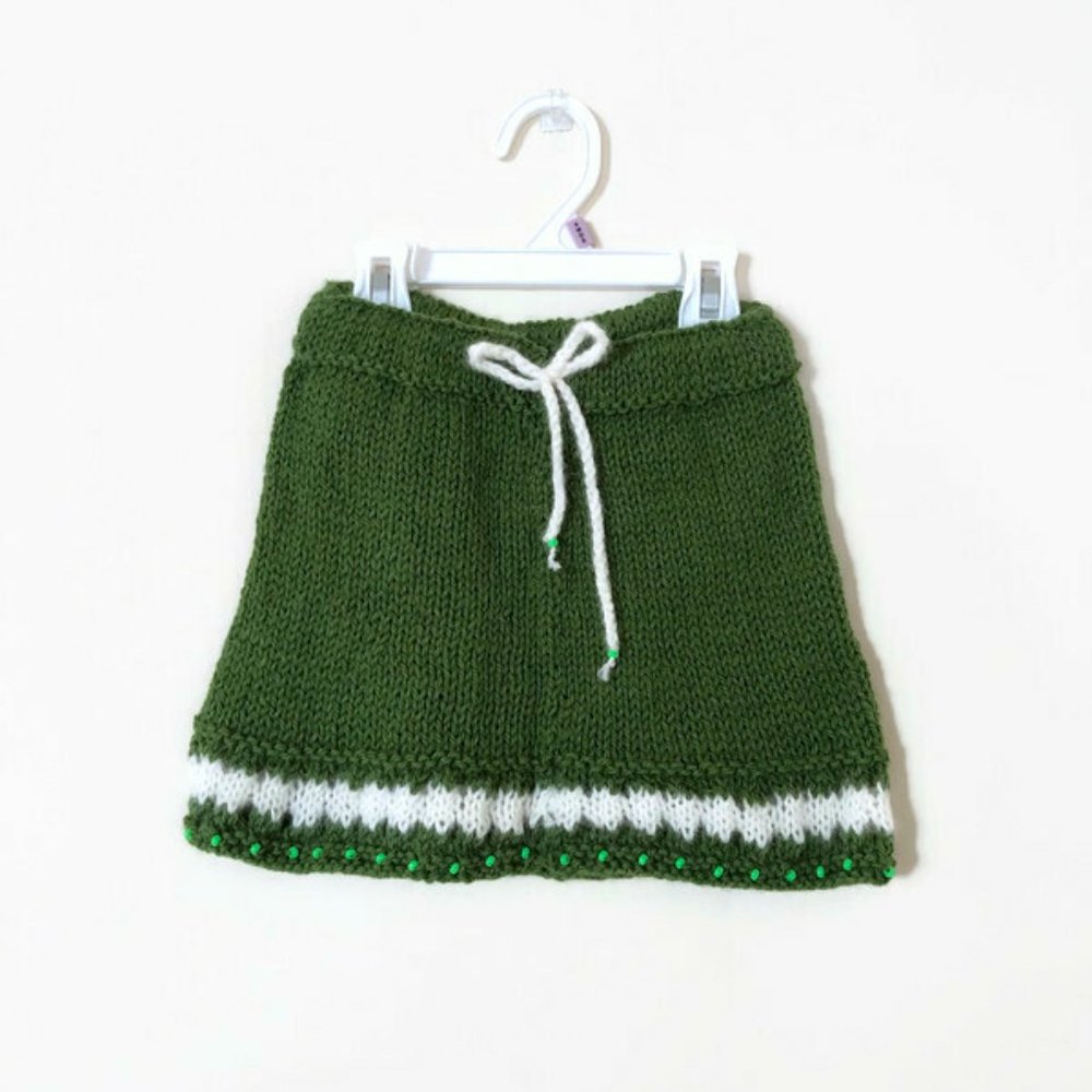 Hand knitted skirt with headband, Gift for toddler